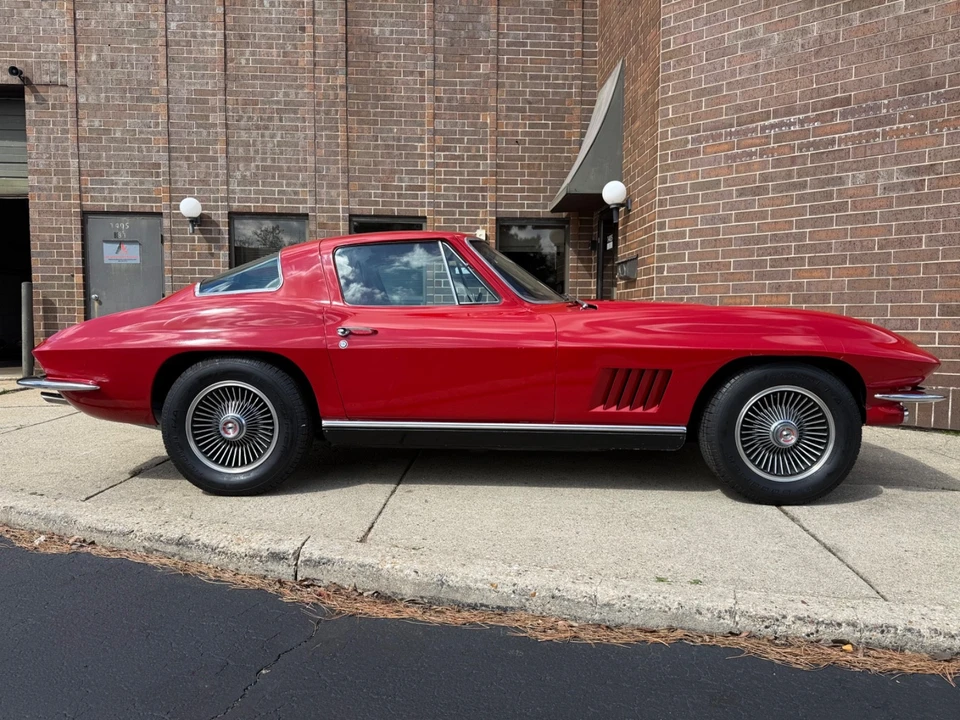 1967 Chevrolet Corvette C2 - Image 10 of 21