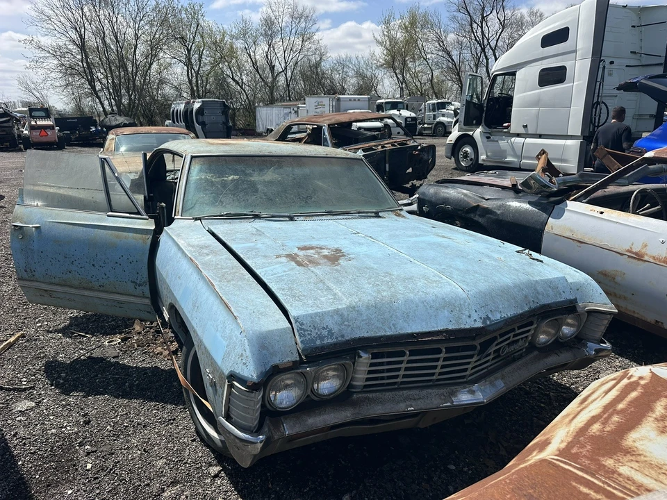 1967 Chevrolet Impala 4th Gen - Image 11 of 13
