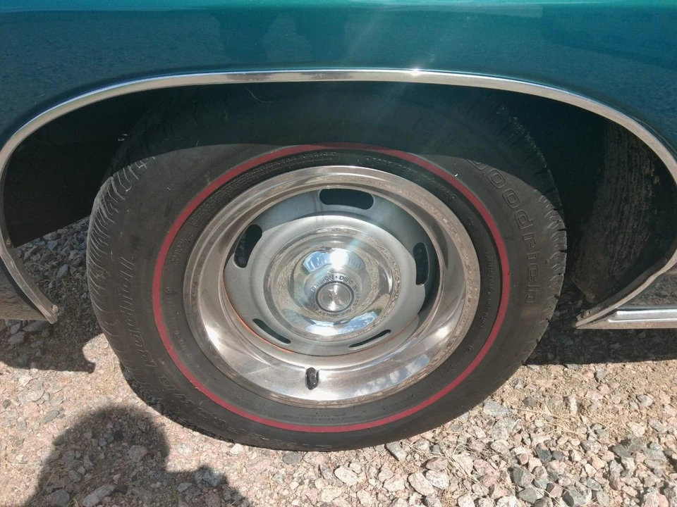 1967 Chevrolet Impala SS 4th Gen - Image 10 of 12