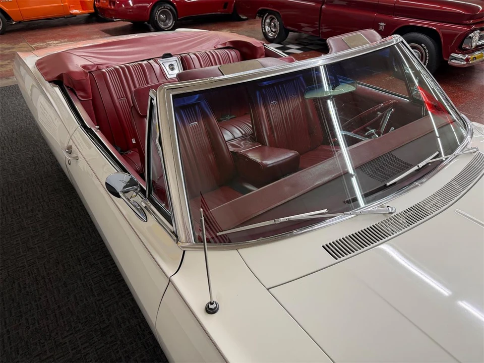 1967 Chevrolet Impala SS 4th Gen - Image 10 of 31