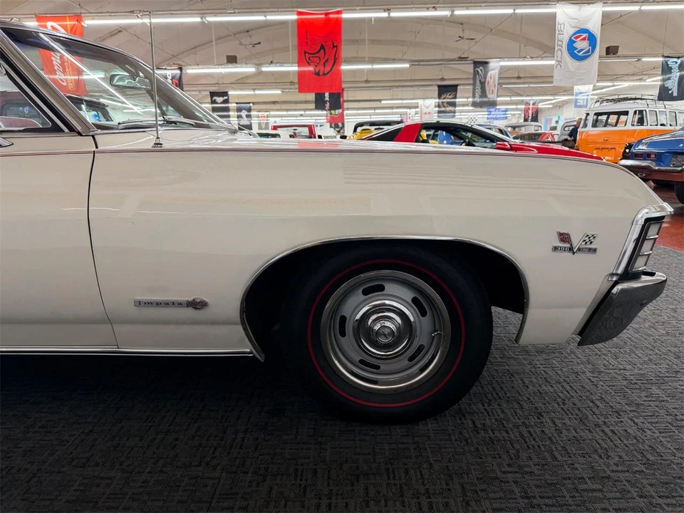 1967 Chevrolet Impala SS 4th Gen - Image 30 of 31