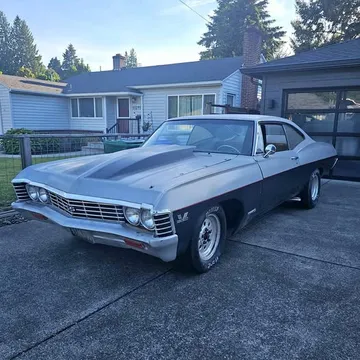 1967 Chevrolet Impala SS Sedan 4D