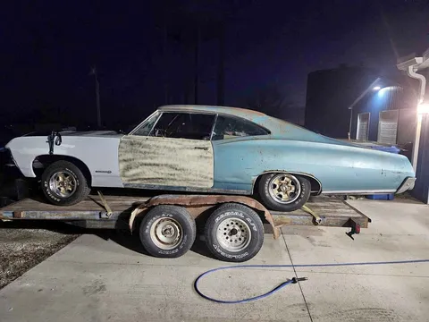 1967 Chevrolet Impala SS Sedan 4D