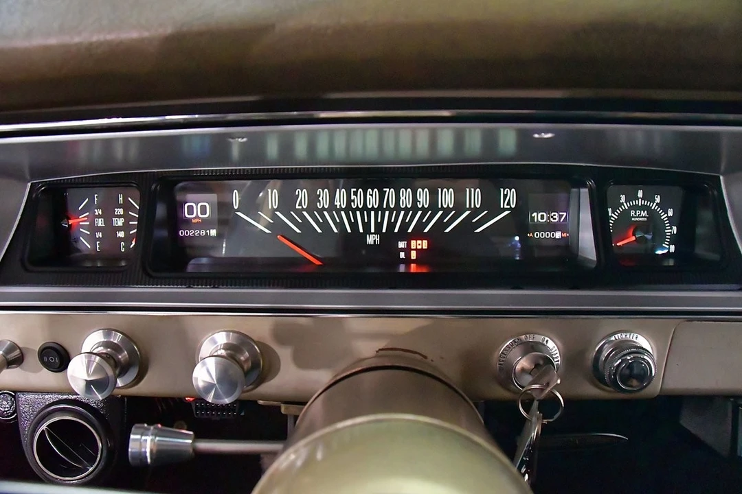 1967 Chevrolet - Image 15 of 31