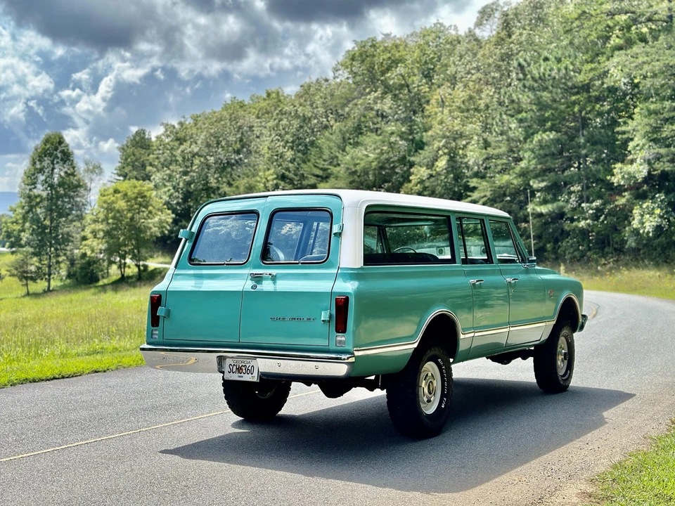 1967 Chevrolet Suburban 6th Gen - Image 29 of 31