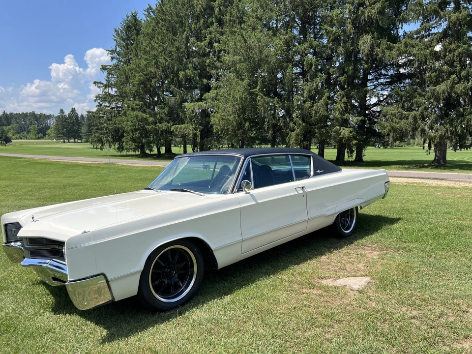 1967 Chrysler 300 Non-Letter Series - Image 2 of 31