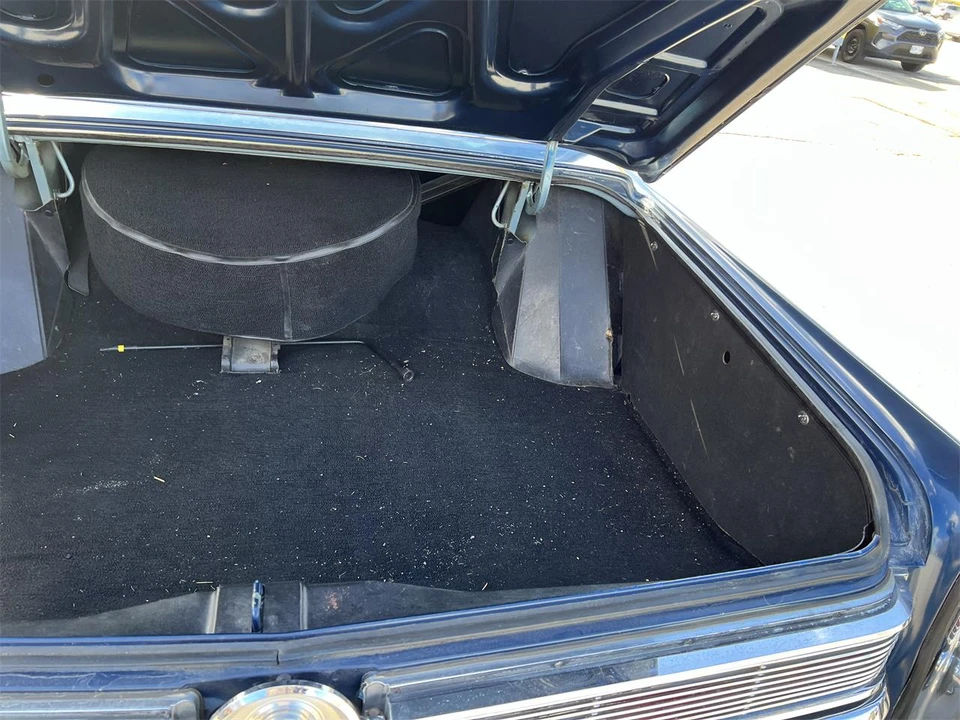 1967 Chrysler Imperial 3rd Gen - Image 21 of 31