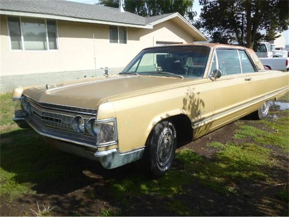 1967 Chrysler Imperial 3rd Gen - Image 5 of 17