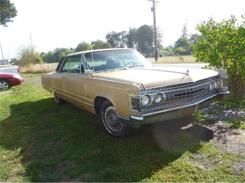 1967 Chrysler Imperial 3rd Gen - Image 6 of 17