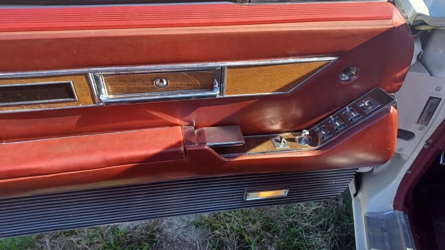 1967 Chrysler Imperial 3rd Gen - Image 3 of 15