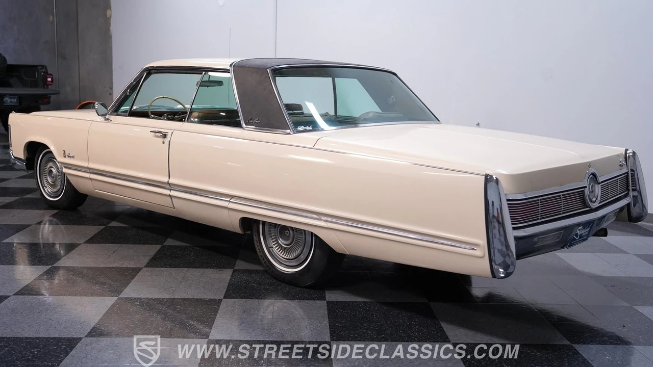 1967 Chrysler Imperial 3rd Gen - Image 9 of 31
