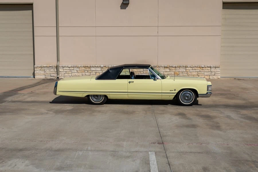 1967 Chrysler Imperial 3rd Gen - Image 2 of 25