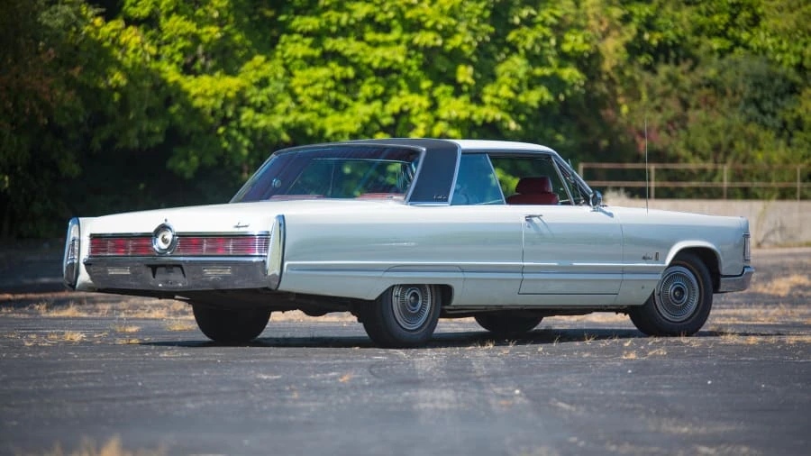 1967 Chrysler Imperial 3rd Gen - Image 3 of 12