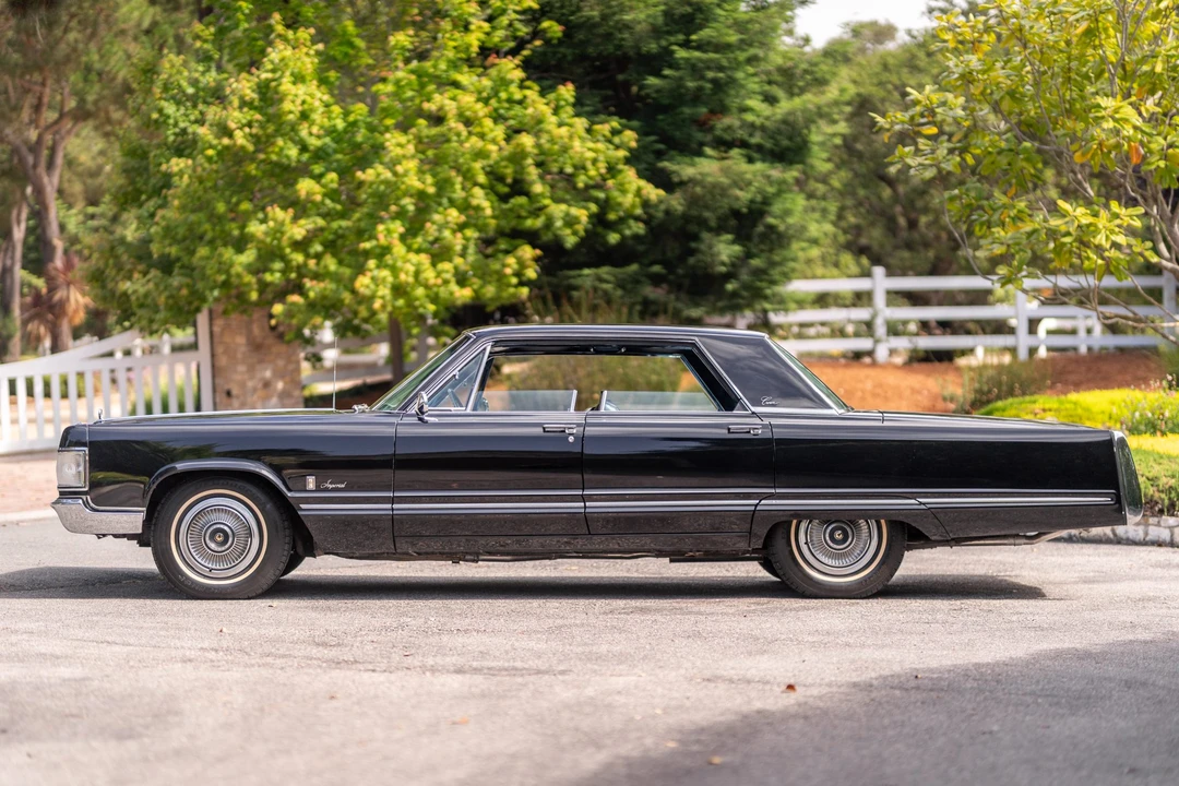 1967 Chrysler Imperial 3rd Gen - Image 10 of 31