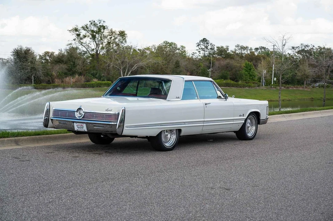 1967 Chrysler Imperial 3rd Gen - Image 6 of 21
