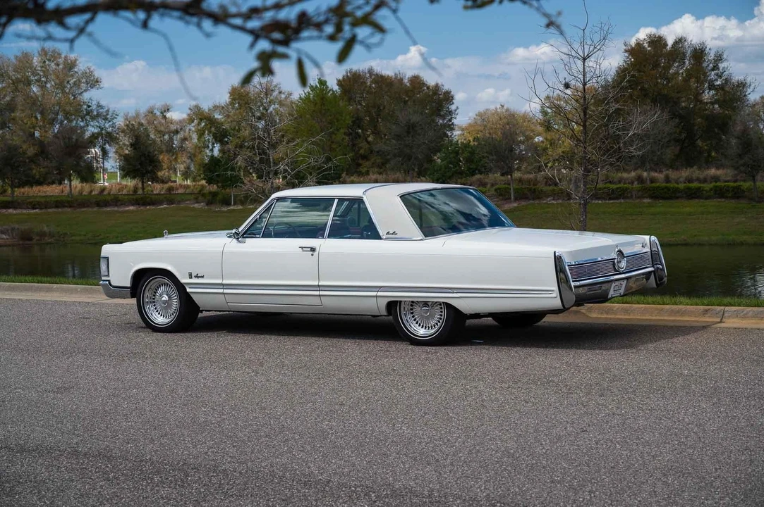 1967 Chrysler Imperial 3rd Gen - Image 4 of 21