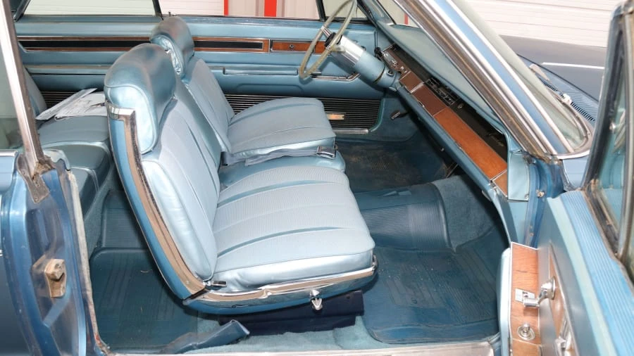 1967 Chrysler Imperial 3rd Gen - Image 5 of 12