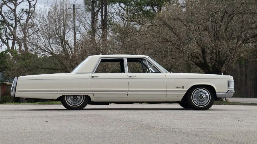 1967 Chrysler Imperial 3rd Gen - Image 4 of 20