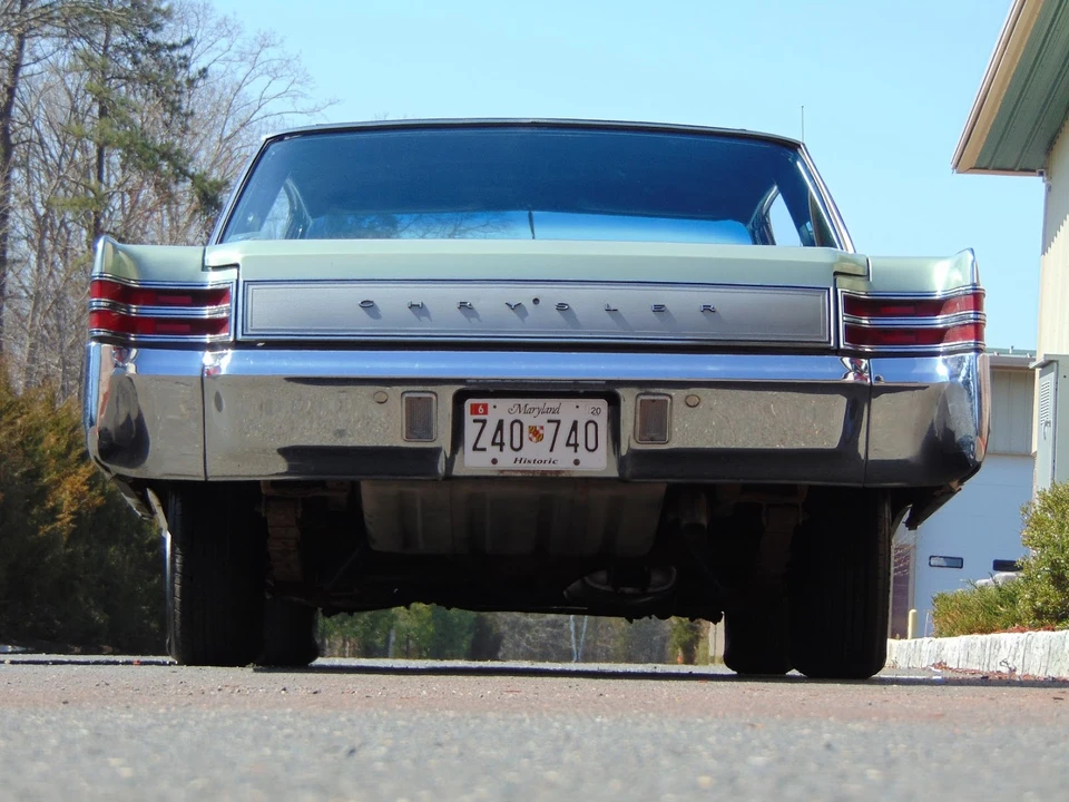 1967 Chrysler New Yorker - Image 10 of 31