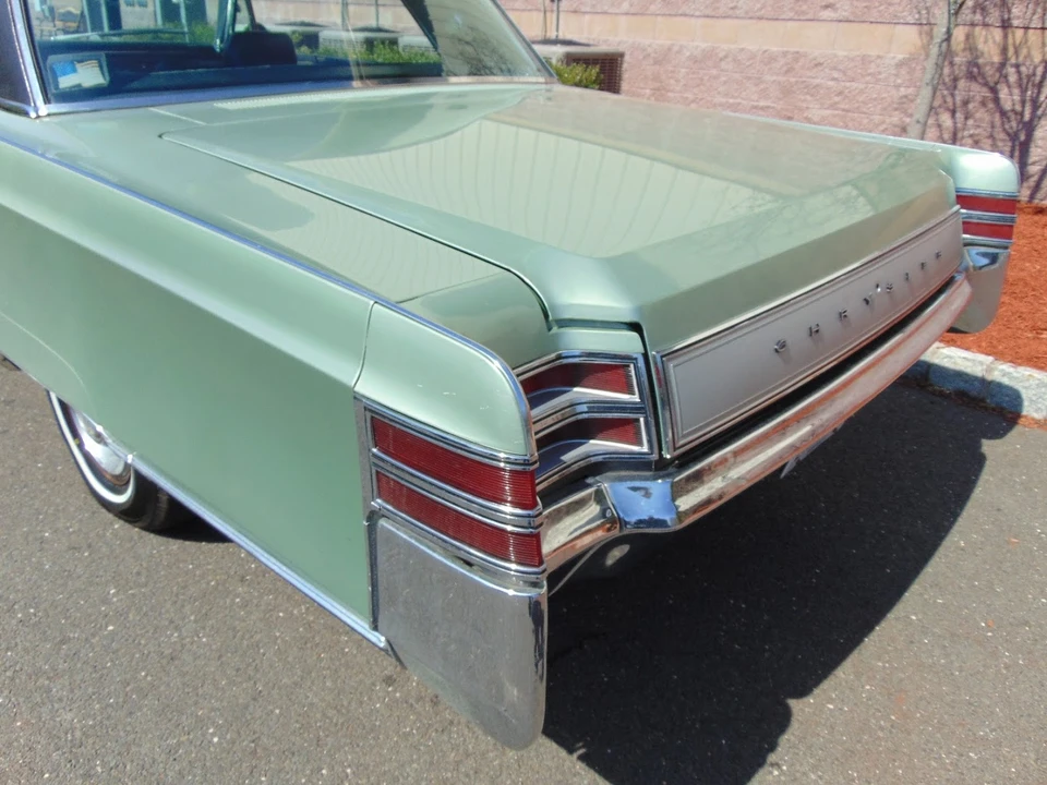 1967 Chrysler New Yorker - Image 24 of 31