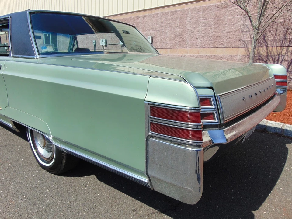 1967 Chrysler New Yorker - Image 25 of 31