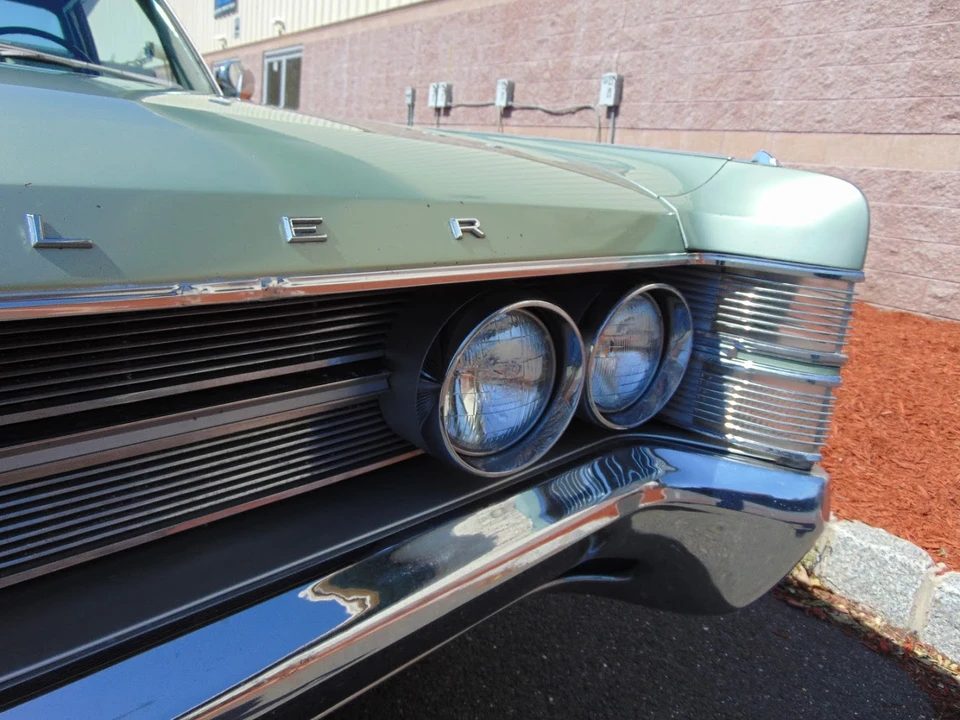 1967 Chrysler New Yorker - Image 20 of 31