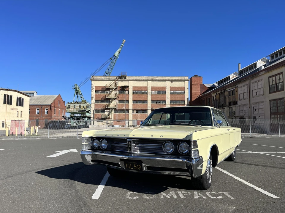 1967 Chrysler New Yorker - Image 2 of 31