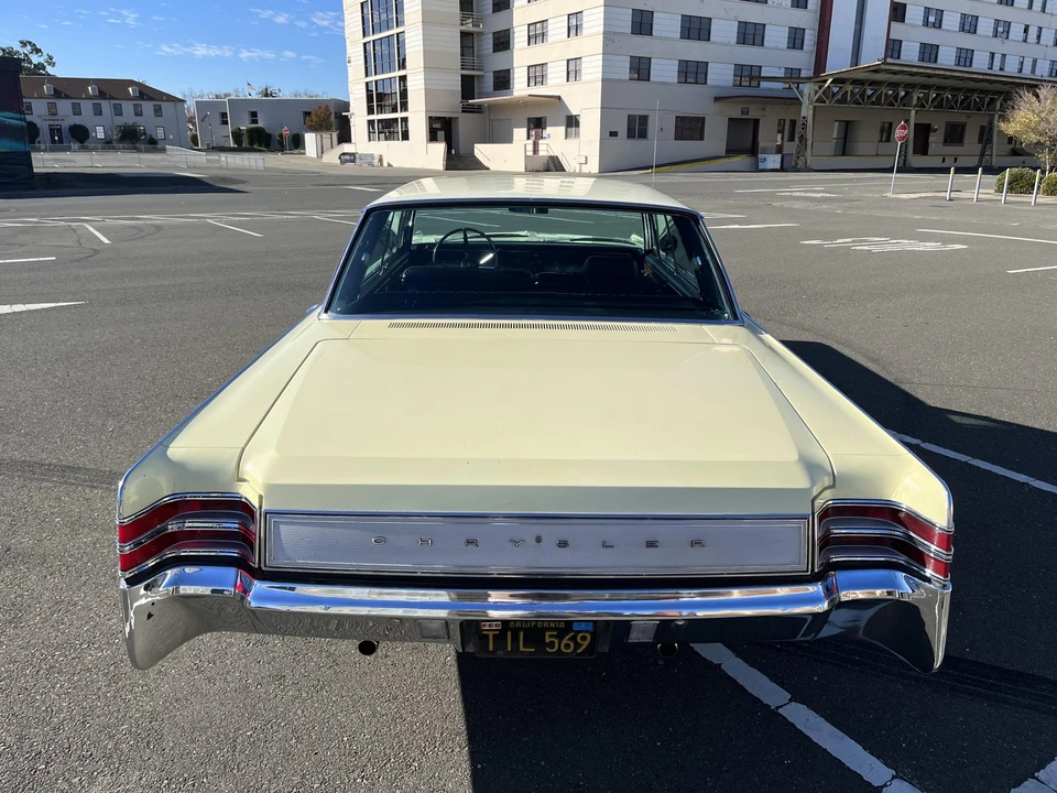 1967 Chrysler New Yorker - Image 9 of 31
