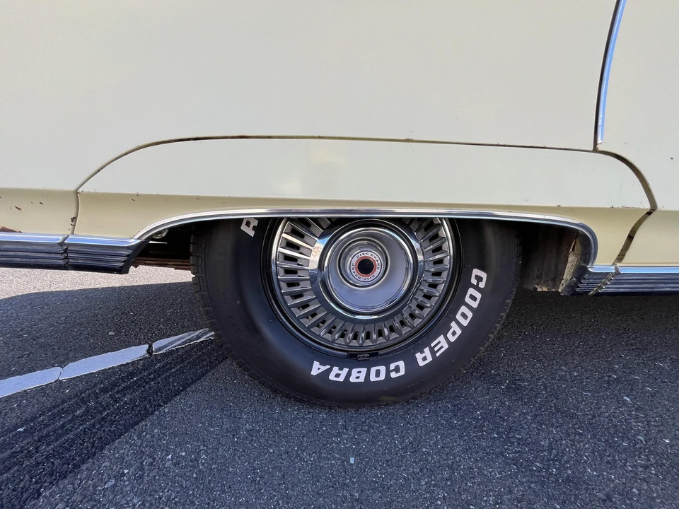 1967 Chrysler New Yorker - Image 22 of 31