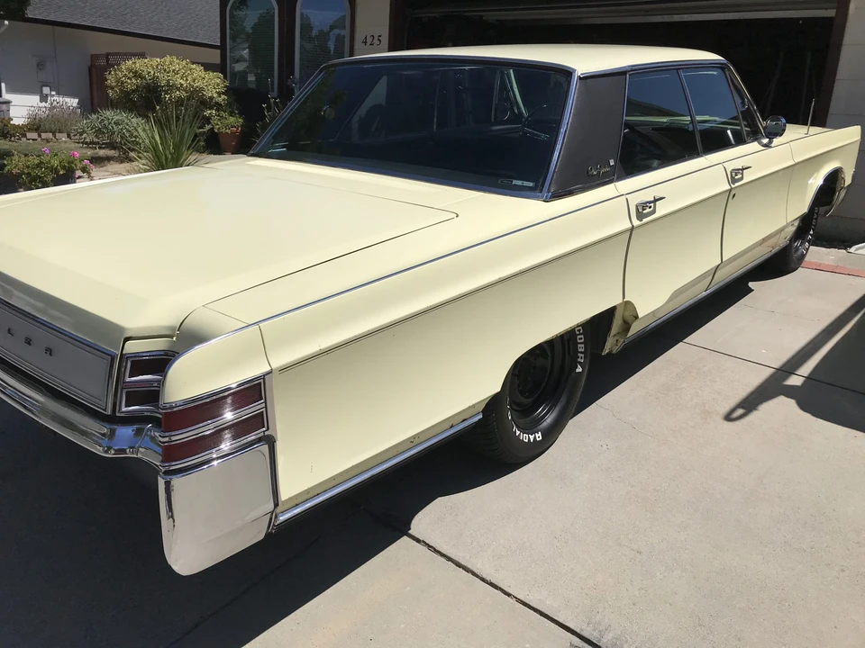 1967 Chrysler New Yorker - Image 17 of 31