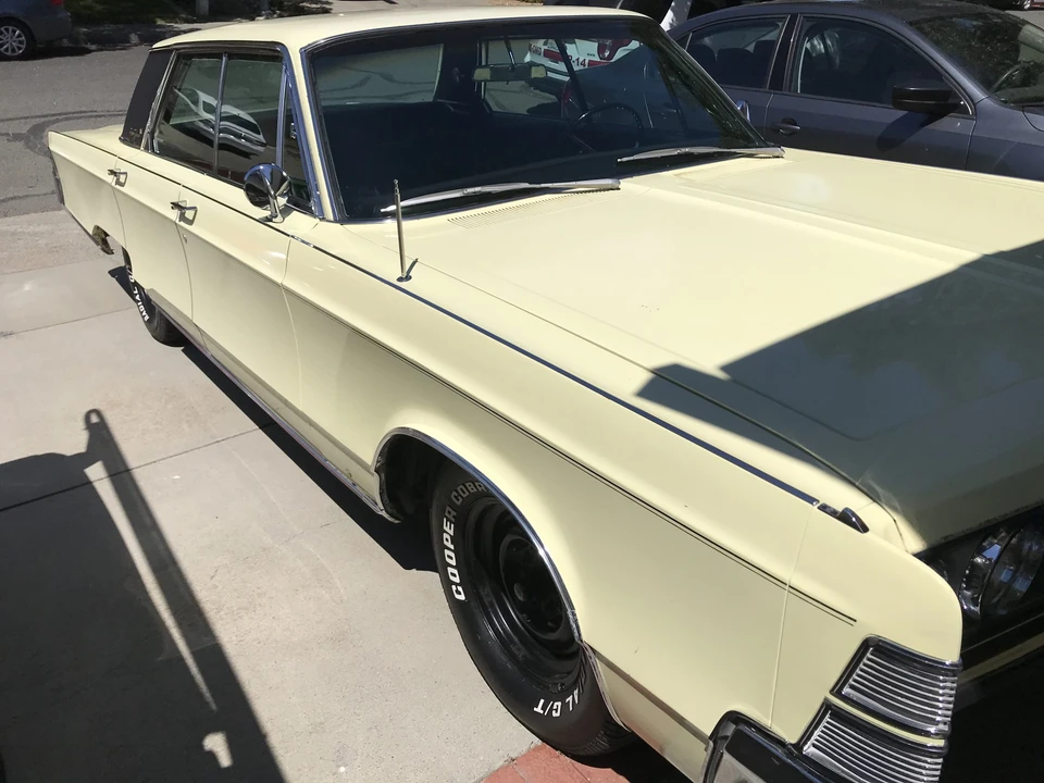 1967 Chrysler New Yorker - Image 16 of 31