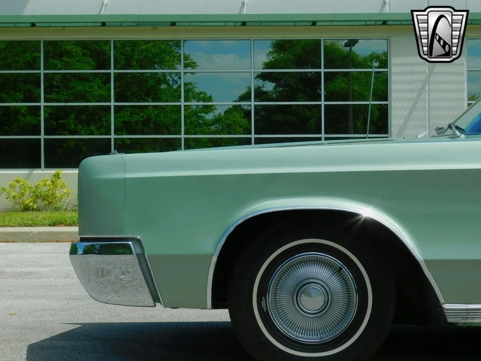 1967 Chrysler Newport - Image 18 of 21