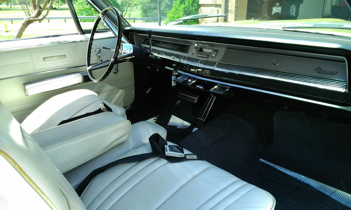 1967 Chrysler Newport - Image 8 of 15
