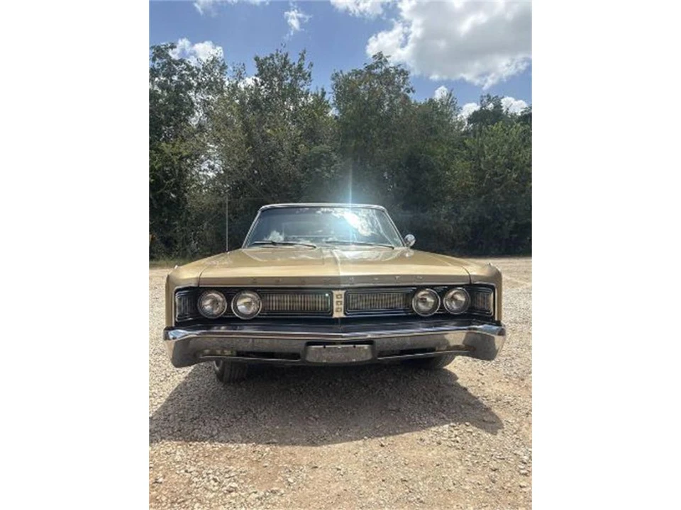 1967 Chrysler Newport - Image 12 of 13