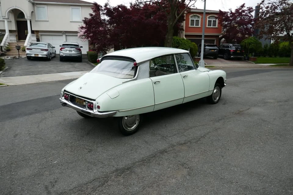 1967 Citroen DS19 - Image 8 of 16