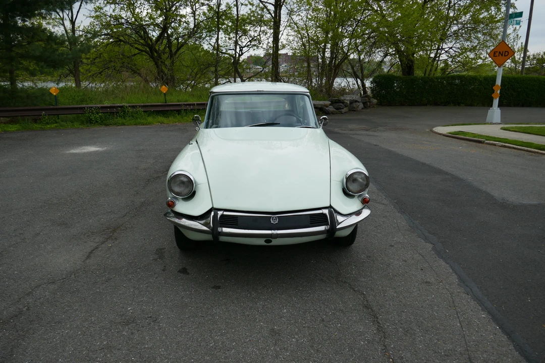 1967 Citroen DS19 - Image 2 of 30