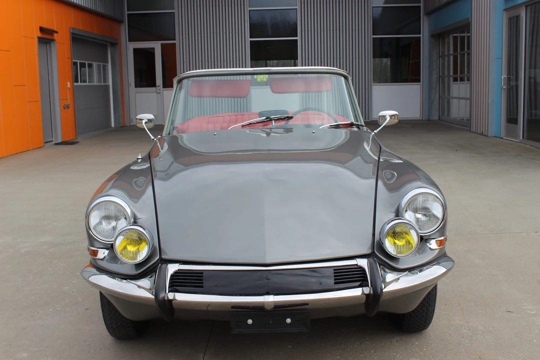 1967 Citroen DS19 - Image 17 of 31