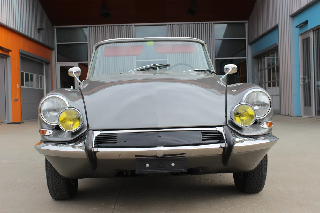 1967 Citroen DS19 - Image 15 of 31