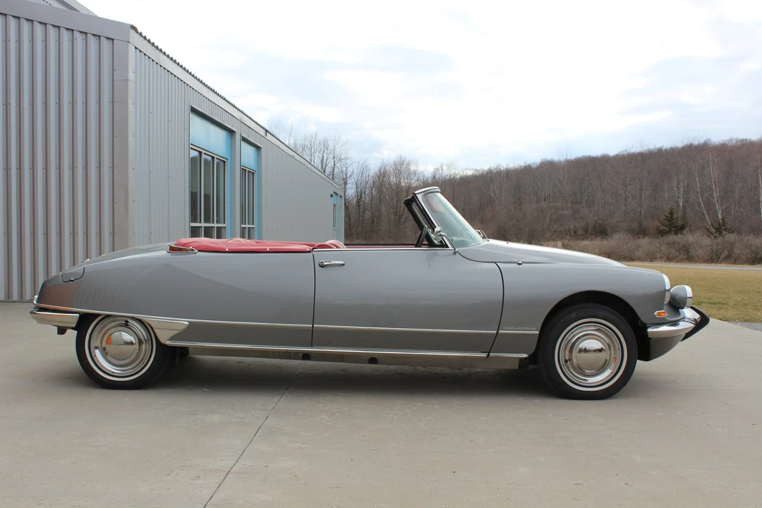 1967 Citroen DS19 - Image 12 of 31
