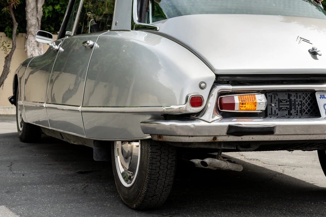 1967 Citroen DS19 - Image 15 of 31