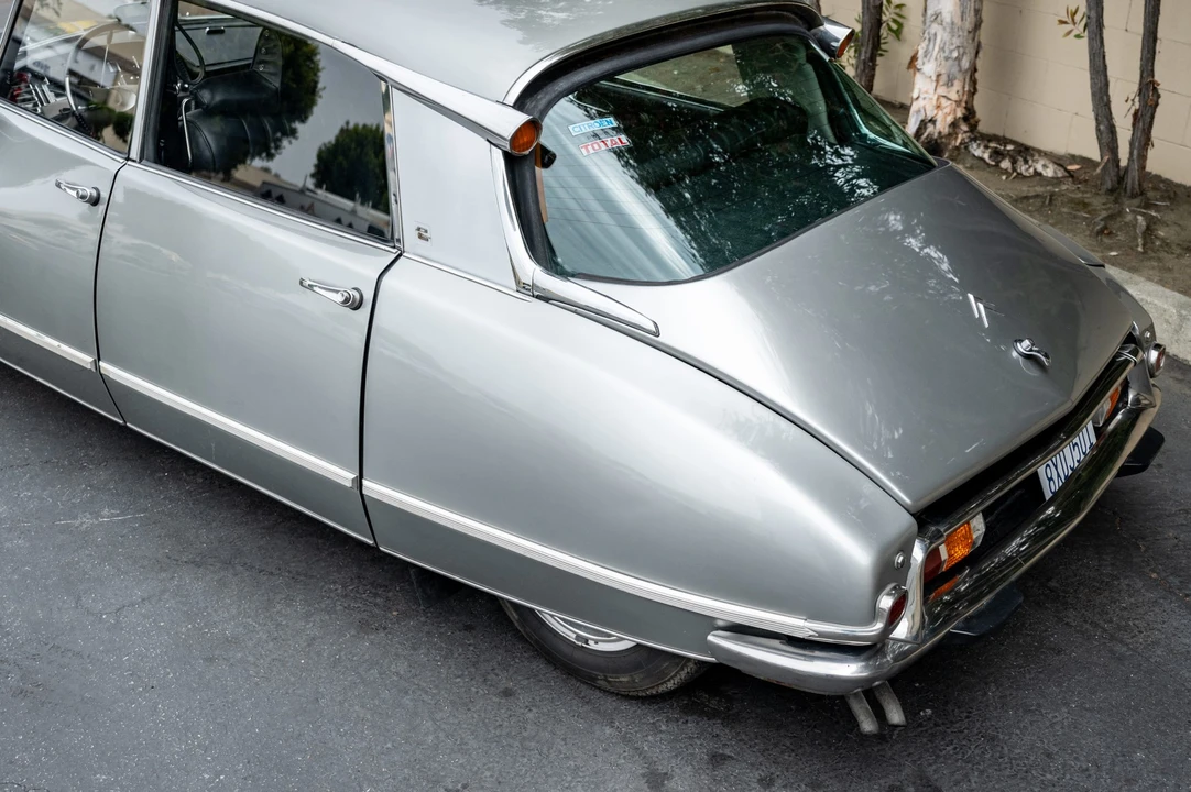 1967 Citroen DS19 - Image 14 of 31