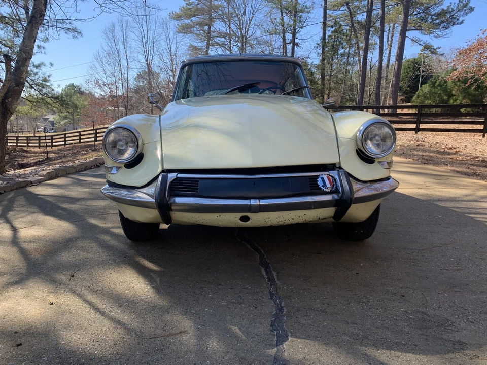 1967 Citroen DS21 - Image 14 of 31