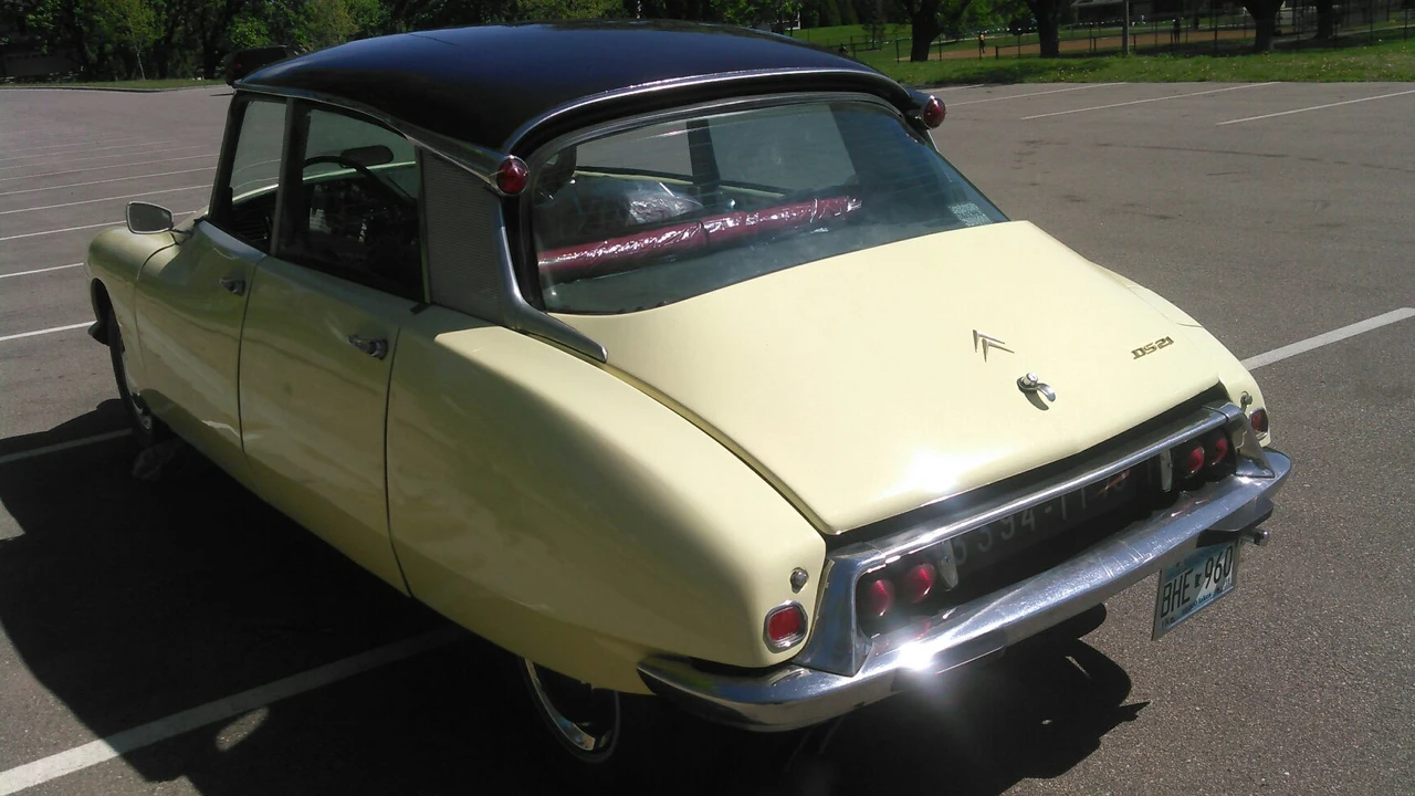 1967 Citroen DS21 - Image 9 of 31