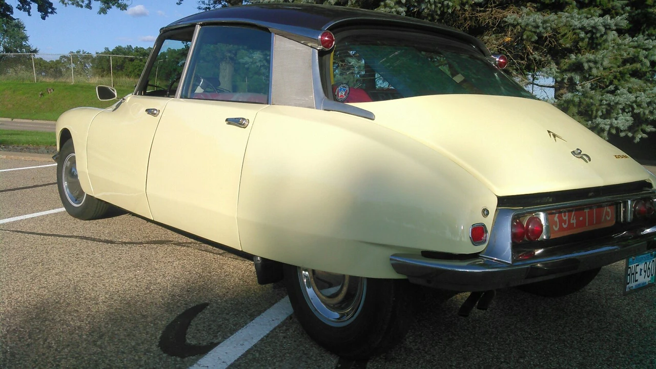 1967 Citroen DS21 - Image 11 of 31