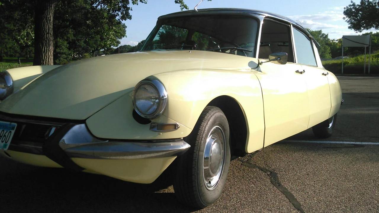 1967 Citroen DS21 - Image 15 of 31