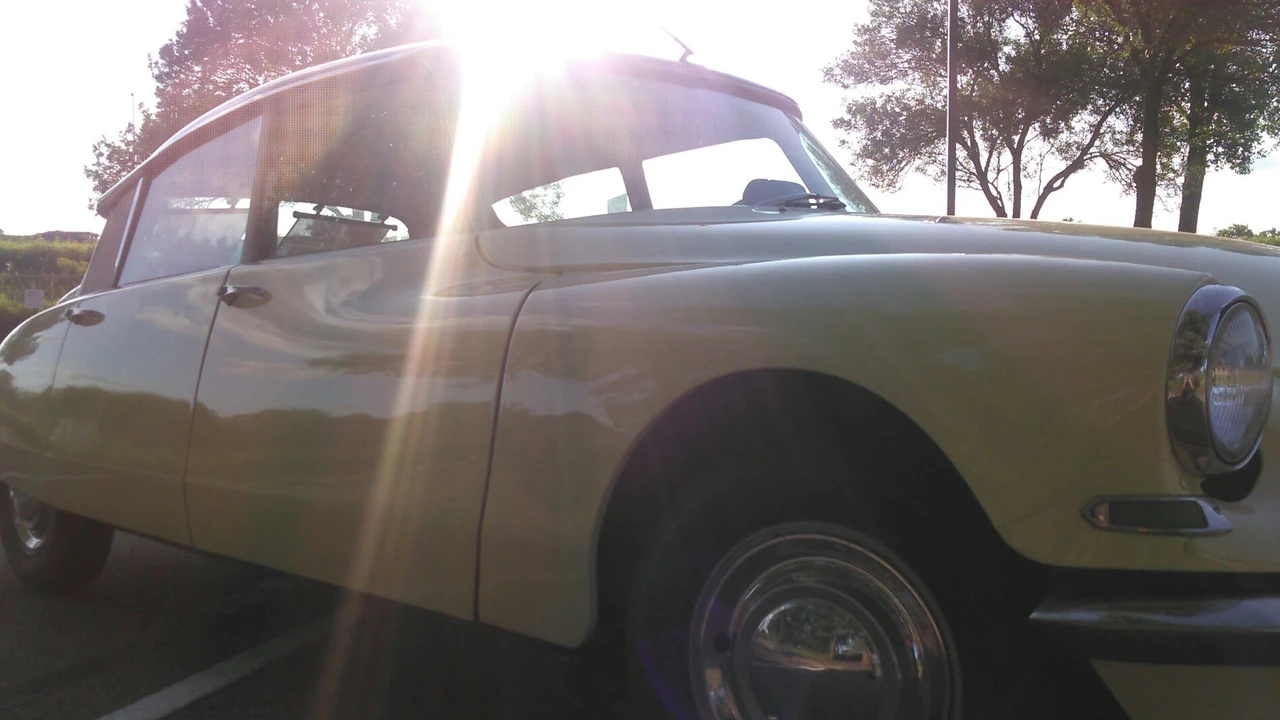 1967 Citroen DS21 - Image 17 of 31