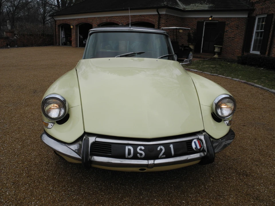1967 Citroen DS21 - Image 10 of 31