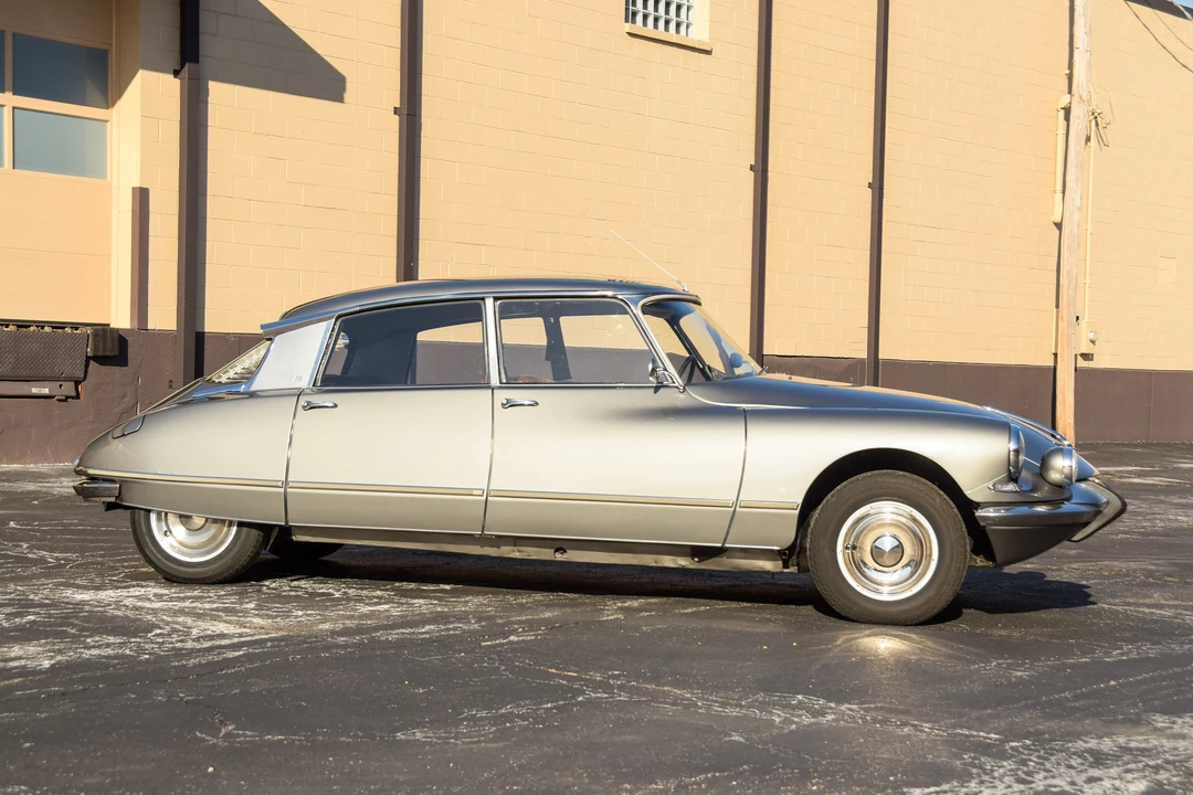 1967 Citroen DS21 - Image 11 of 31