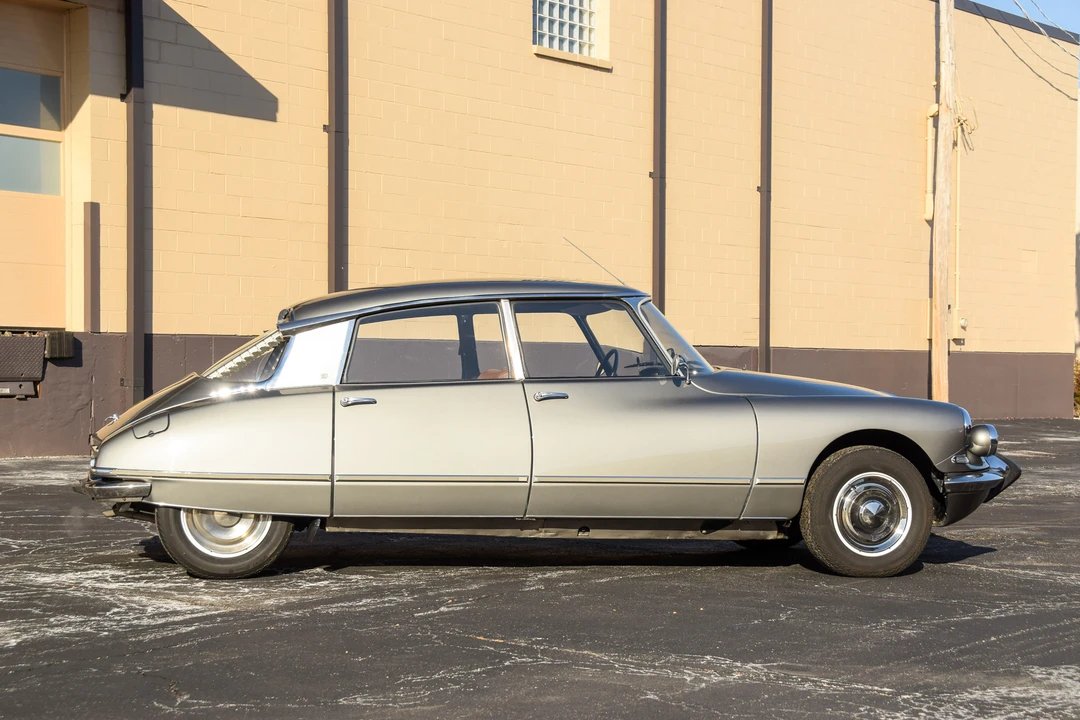 1967 Citroen DS21 - Image 10 of 31