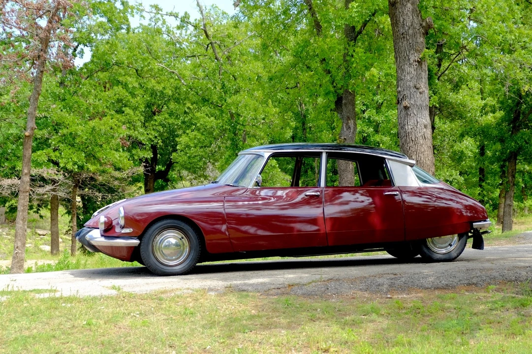 1967 Citroen DS19 - Image 5 of 21